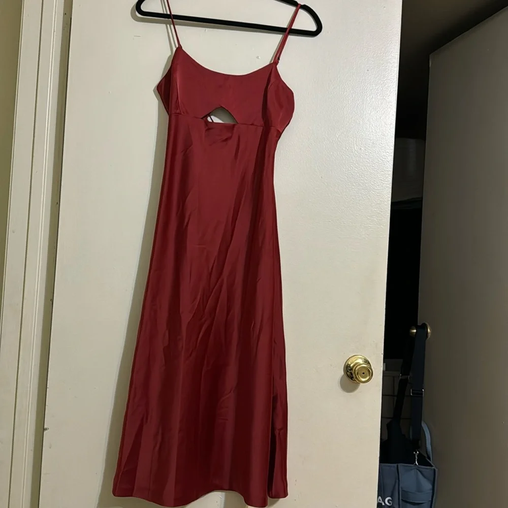 Banana Republic front cut out strap midi dress - Picture 2 of 8